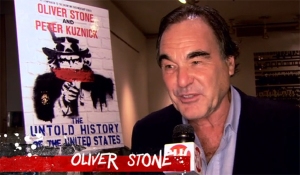 Oliver Stone, el realizador estadounidense que desafía la historia de su propio país